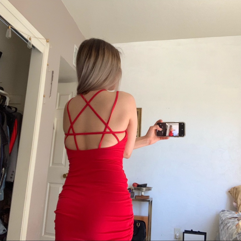 {ASOS} red dress - Picture 3 of 3